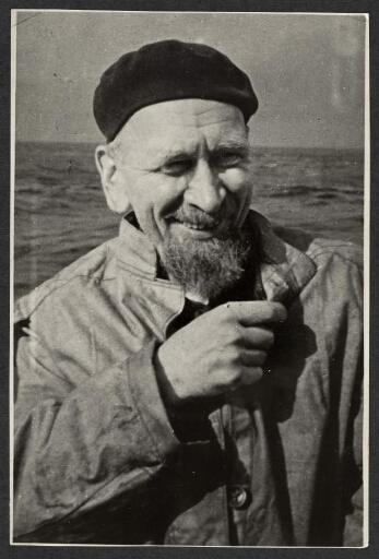Le Professeur Paul Uschekov