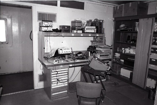L'atelier de maintenance du labo de sismologie installé dans le bâtiment n°25, labo 1.