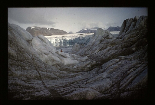 Glacier et bords de crevasses-  mission CNRS 1963 - vue 2