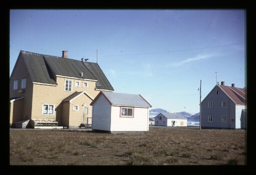 Maisons à Ny-Ålesund - mission CNRS 1965- vue 3