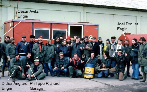 Port aux Français, départ à OP4 septembre 1981 des équipes Marine et Télécoms, comité de départ Garage