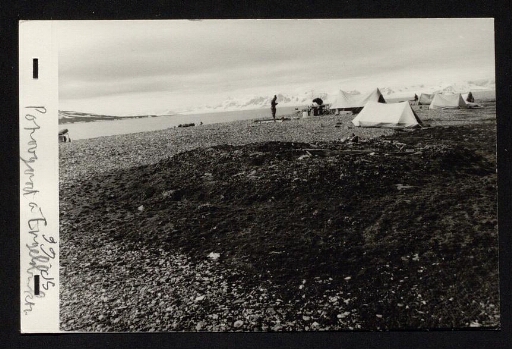 Campement au Spitzberg - mission du CNRS 1966