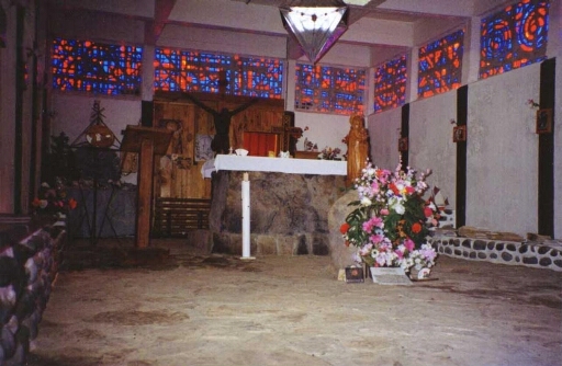À Port aux Français (PAF), intérieur de la chapelle