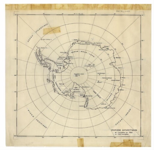 Antarctique avec les stations internationales