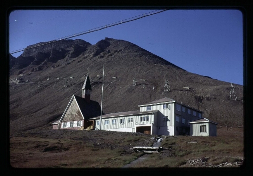 Longyearbyen - Église et bâtiments - mission CNRS 1963 - vue 5