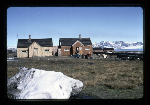 Maisons du village de Ny-Ålesund - mission CNRS 1965