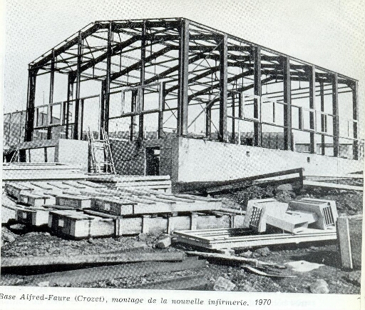 Construction d'une nouvelle infirmerie à la base Alfred-Faure