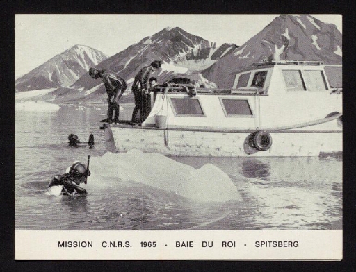Les plongeurs près du Kongsbre- mission du CNRS 1965 _ Vue2