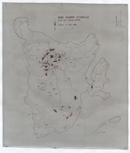 Base Dumont d'Urville, plan des installations, situation mars 1982