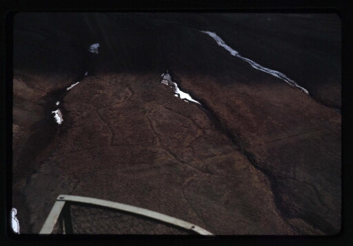 Vue depuis un hélicoptère sur la toundra du Spitzberg - mission CNRS 1964 - vue 5