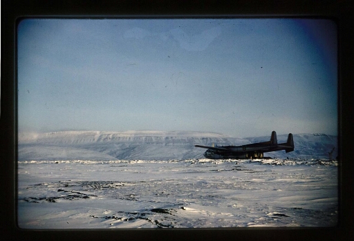 Jean Corbel et des collègues en mission en Arctique - vue11