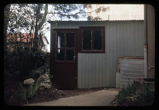 Préparatifs : cabane à Caluire; extérieure - mission CNRS 1963